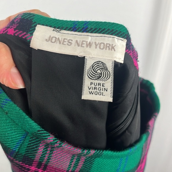 Vintage Jones New York Bright Pink and Green Wool Plaid Pencil Skirt - Picture 6 of 7